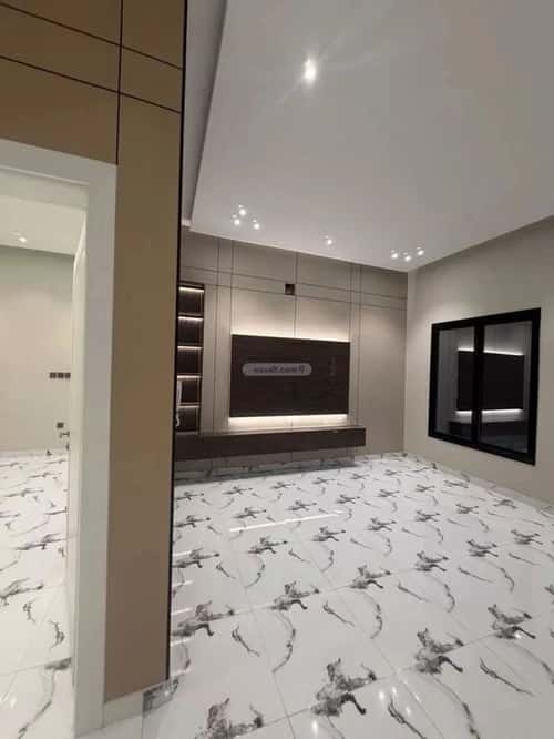 فيلا 250 متر مربع غربية على شارع 18م ضاحية الملك فهد، الدمام