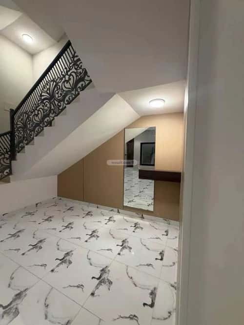 Villa 250 SQM Facing West on 18m Width Street King Fahad Dist, Aldammam