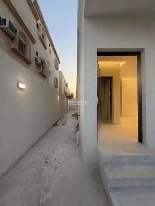 شقة ب 5 غرف بدر، الدمام