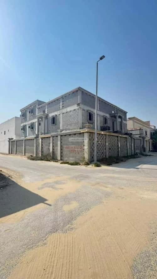 فيلا 500 متر مربع جنوبية شرقية على شارع 15م ضاحية الملك فهد، الدمام