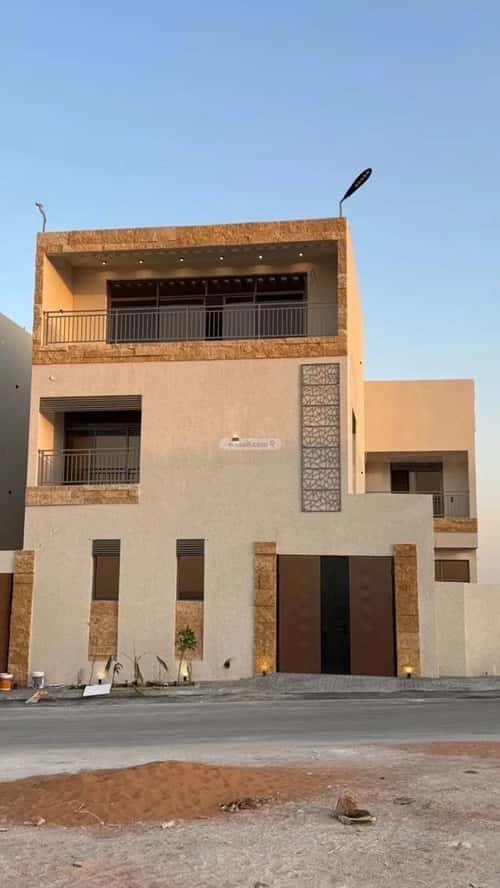 فيلا 373 متر مربع شرقية على شارع 20م المهدية، غرب الرياض، الرياض