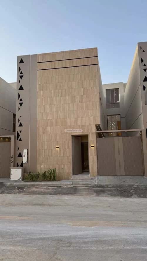 فيلا 373 متر مربع شرقية على شارع 20م المهدية، غرب الرياض، الرياض