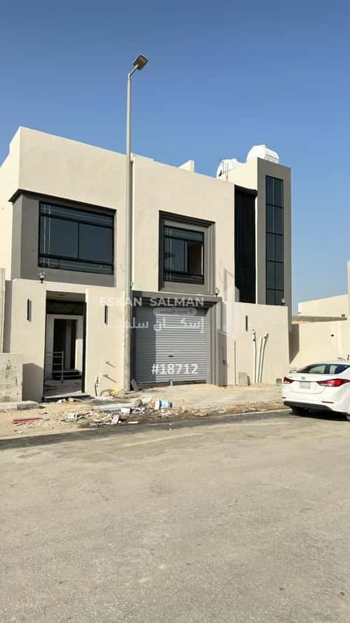 دور 233 متر مربع ب 6 غرف ضاحية الملك فهد، الدمام