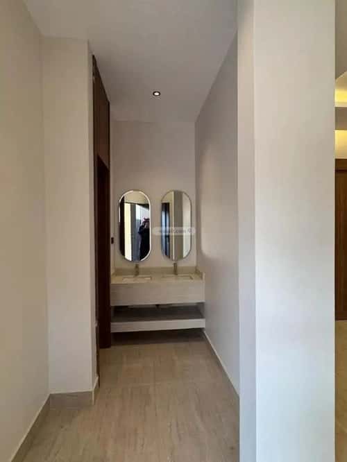 5 bedroom villa in Al Mahdiyyah