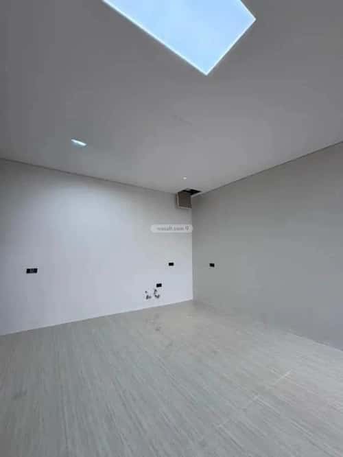 فيلا 375 متر مربع شرقية على شارع 15م المهدية، غرب الرياض، الرياض