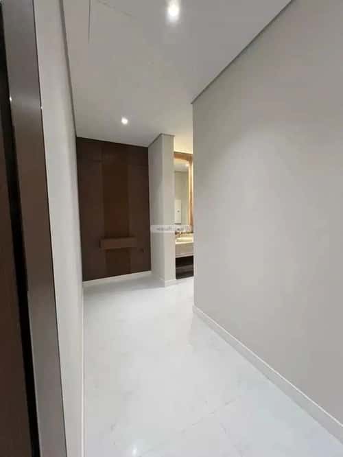 فيلا 300 متر مربع شمالية على شارع 20م المهدية، غرب الرياض، الرياض