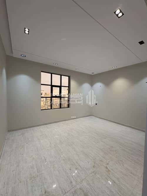 Floor 267 SQM with 6 Bedrooms The Airport, Abha