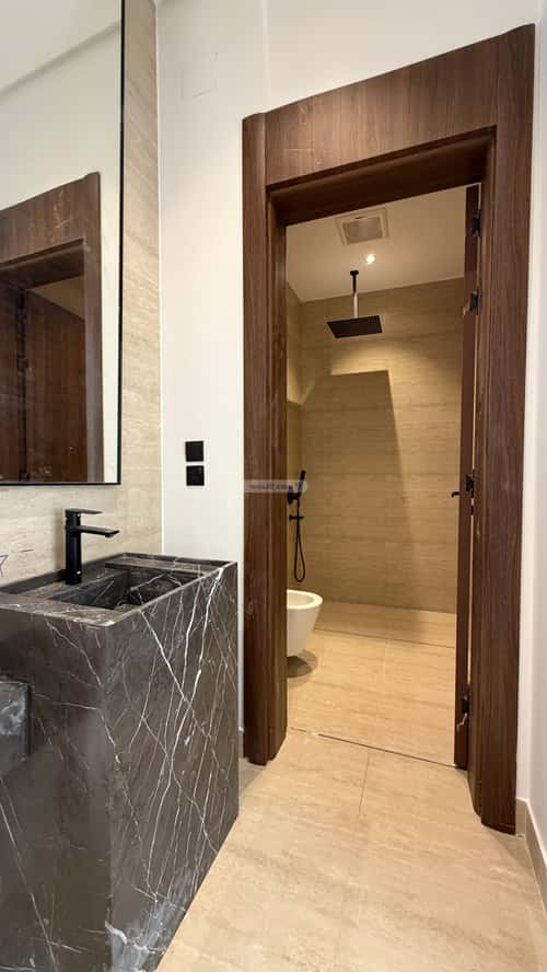 Apartment with 5 Bedrooms The Robouh, Abha