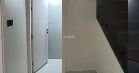 Floor 169 SQM with 5 Bedrooms Ar-Rimal, East Riyadh, Riyadh