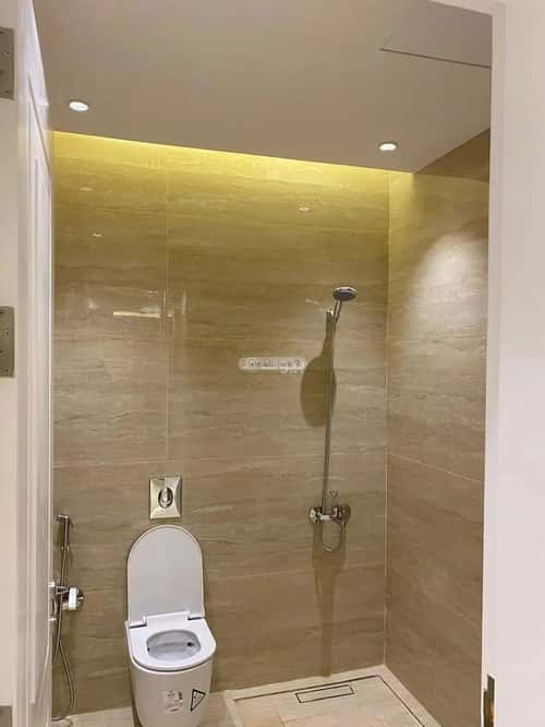 4 bedroom apartment in Al Qairawan