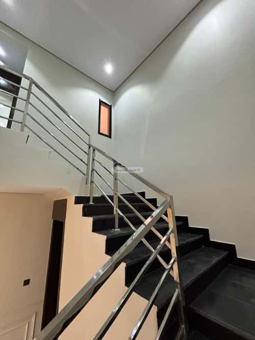 شقة ب 6 غرف الريان، تبوك