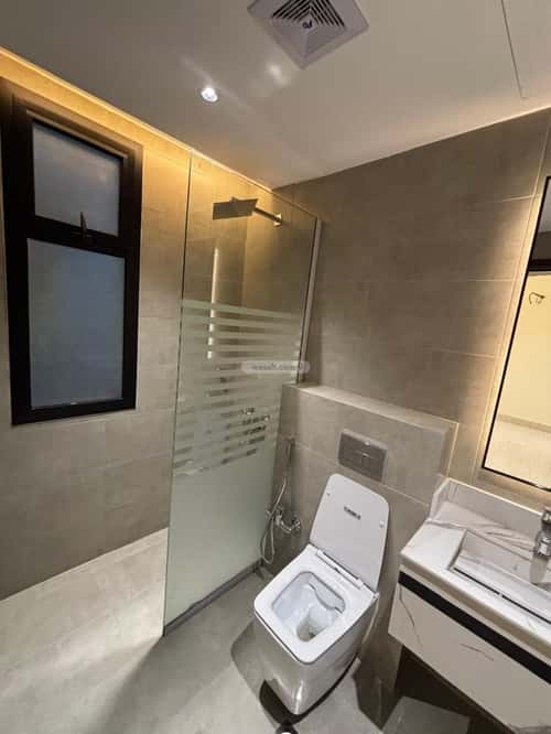 شقة ب 6 غرف المروج، تبوك