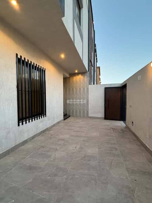 Apartment with 6 Bedrooms Al-Murooj, Tbwk