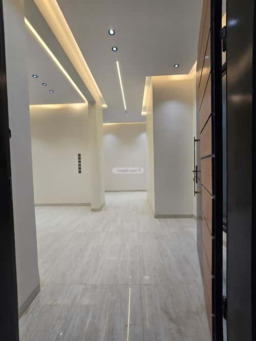 Floor 140 SQM with 5 Bedrooms Al- Nadwah, East Riyadh, Riyadh