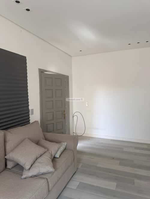 فيلا 375 متر مربع جنوبية غربية على شارع 20م العليا، وسط الرياض، الرياض