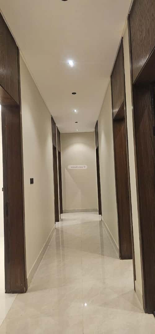 Villa 300 SQM with 3 Apartments Facing West Al Rahmanyah, East Jeddah, Jeddah