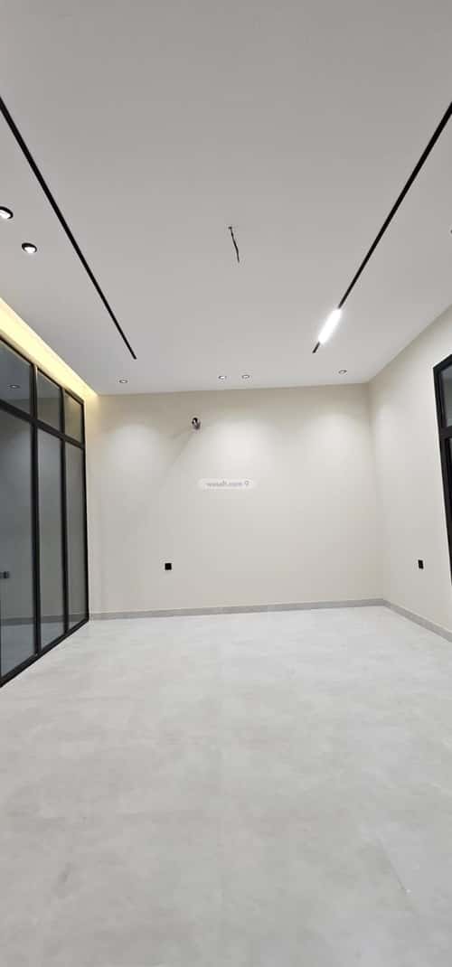 Villa 300 SQM with 3 Apartments Facing West Al Rahmanyah, East Jeddah, Jeddah