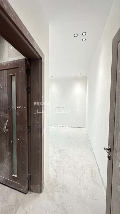 دور 243 متر مربع ب 6 غرف ضاحية الملك فهد، الدمام