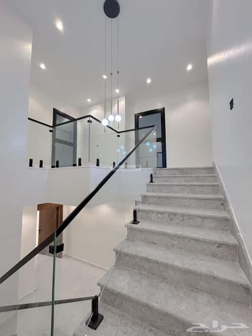 فيلا 250 متر مربع شمالية على شارع 14م شوران، المدينة المنورة