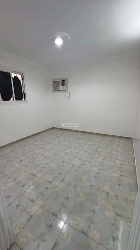Apartment with 3 Bedrooms Okaz, South Riyadh, Riyadh