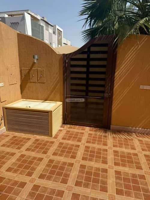 فيلا 299 متر مربع شرقية على شارع 15م البساتين، شمال جدة، جدة