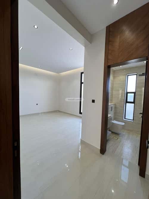 Villa 450 SQM Facing North on 20m Width Street Al-Mahdiyah, West Riyadh, Riyadh