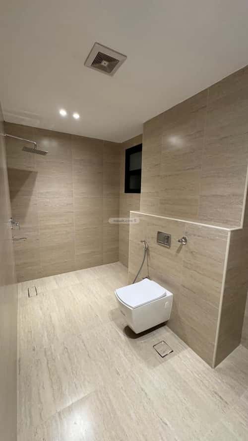 Apartment with 3 Bedrooms Al Hammraa, Khobar