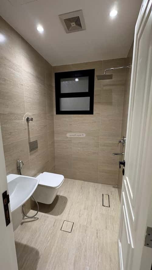 Apartment with 3 Bedrooms Al Hammraa, Khobar