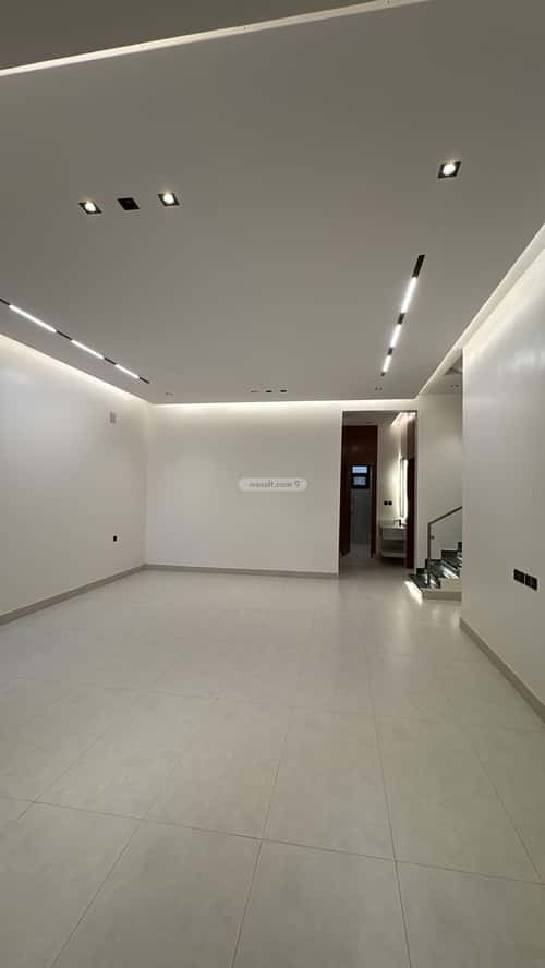 فيلا 291 متر مربع شرقية على شارع 20م الجنادرية، شرق الرياض، الرياض