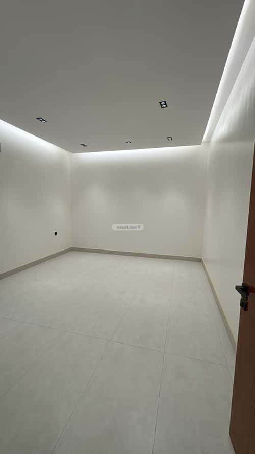 فيلا 243 متر مربع شرقية على شارع 20م الجنادرية، شرق الرياض، الرياض