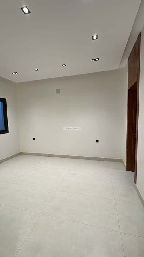 فيلا 243 متر مربع شرقية على شارع 20م الجنادرية، شرق الرياض، الرياض