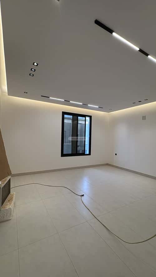 فيلا 243 متر مربع شرقية على شارع 20م الجنادرية، شرق الرياض، الرياض