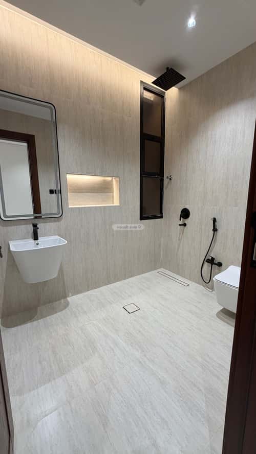 شقة ب 5 غرف التعاون، خميس مشيط