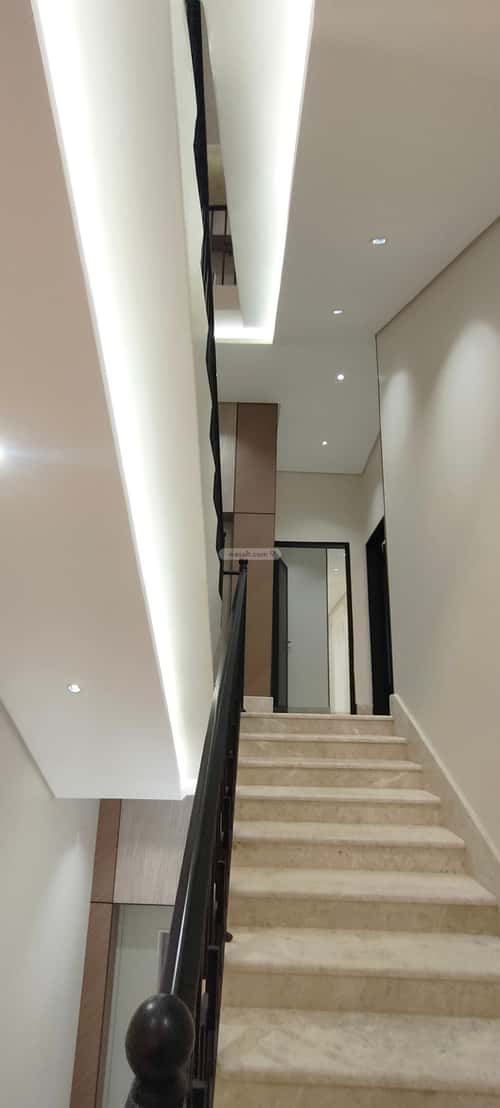 Villa 300 SQM Facing South on 25m Width Street Al Taawun, Khamis Mushait