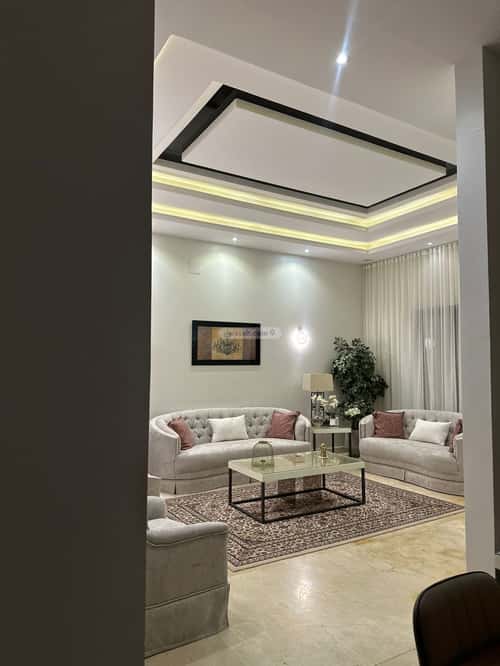 فيلا 200 متر مربع شرقية على شارع 15م الملقا، شمال الرياض، الرياض