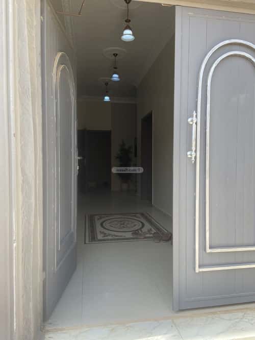 فيلا 470 متر مربع جنوبية على شارع 12م النظيم، شرق الرياض، الرياض