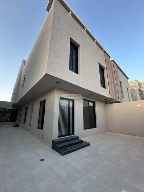 فيلا 394 متر مربع جنوبية على شارع 16م الشعلة، الدمام