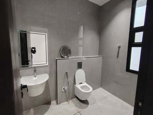 دور 242 متر مربع ب 5 غرف المونسية، شرق الرياض، الرياض