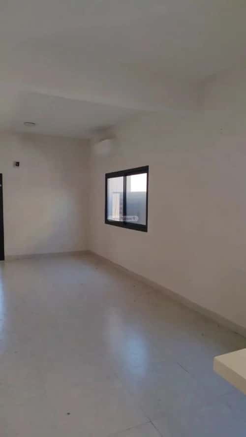 فيلا 420 متر مربع شمالية على شارع 15م الملز، وسط الرياض، الرياض