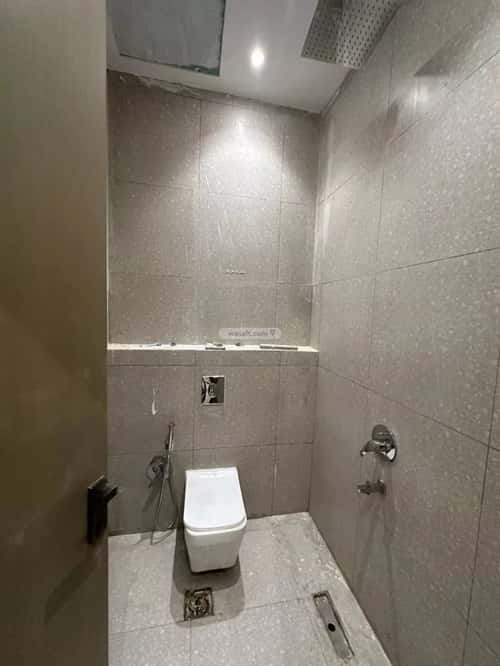 Floor 213 SQM with 5 Bedrooms Ishbiliyah, East Riyadh, Riyadh