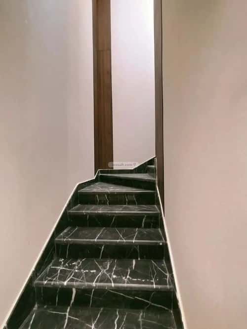 Villa 338 SQM Facing North West on 20m Width Street Ar-Rimal, East Riyadh, Riyadh