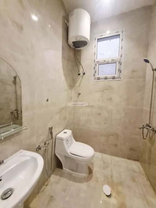 فيلا 300 متر مربع شرقية على شارع 15م النهضة، شرق الرياض، الرياض