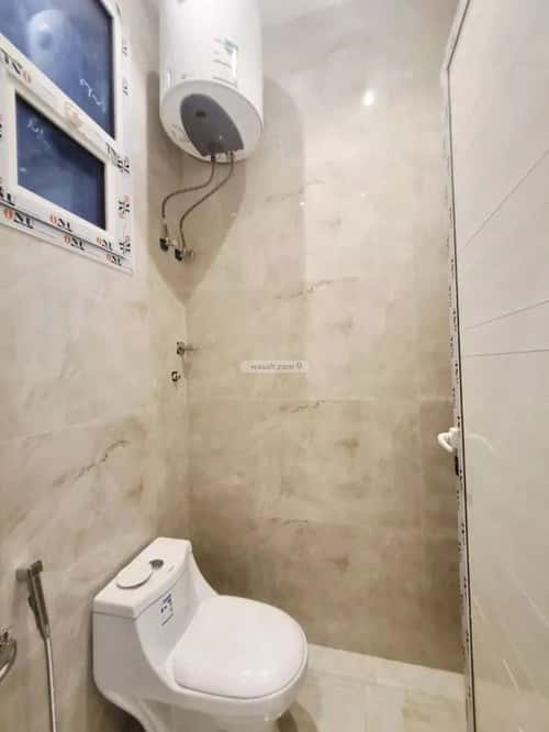 فيلا 300 متر مربع شرقية على شارع 15م النهضة، شرق الرياض، الرياض