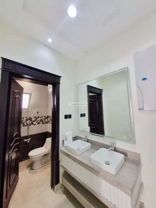 فيلا 360 متر مربع شمالية على شارع 15م الرمال، شرق الرياض، الرياض