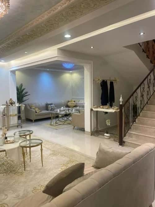 فيلا 300 متر مربع جنوبية على شارع 15م الياسمين، شمال الرياض، الرياض