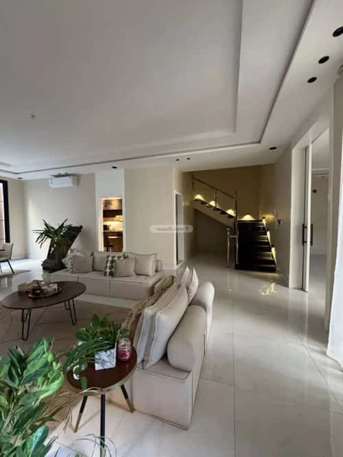 فيلا 250 متر مربع غربية على شارع 15م الرمال، شرق الرياض، الرياض