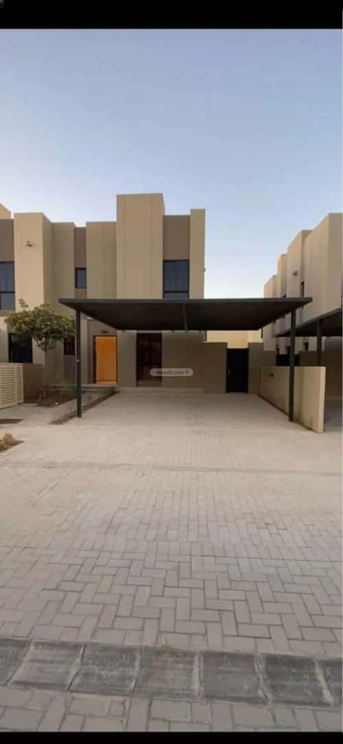 فيلا 250 متر مربع جنوبية على شارع 15م سدرة، الرياض