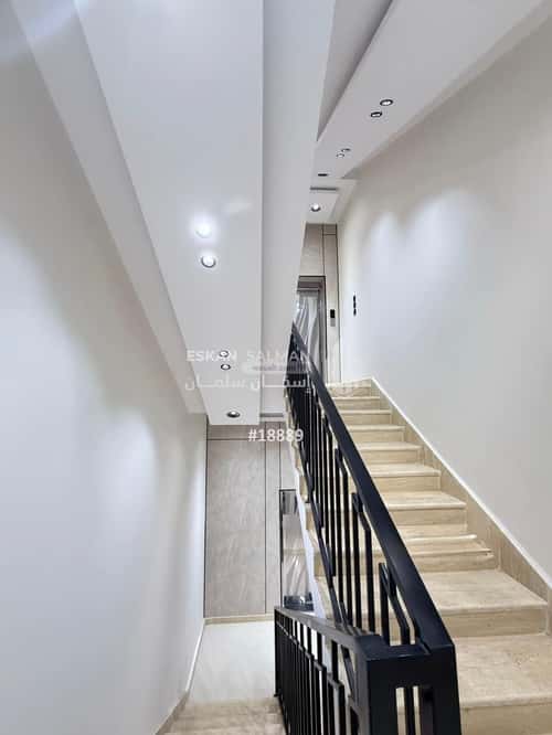 دور 221 متر مربع ب 8 غرف الراقي، خميس مشيط