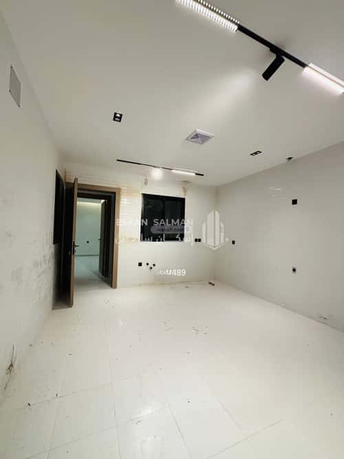 شقة ب 5 غرف العزيزية، الجبيل