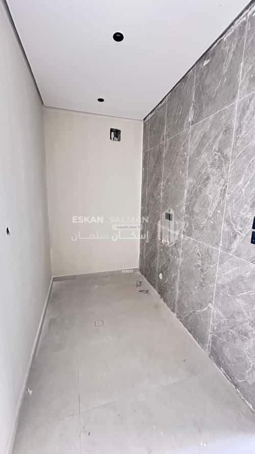 فيلا 378 متر مربع غربية على شارع 20م العزيزية، الجبيل